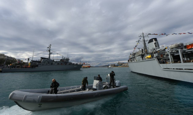 Το Πολεμικό Ναυτικό στη τελετή αγιασμού των υδάτων (pics)