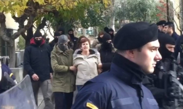 Πόλα Ρούπα: Αυτοί ήταν οι επόμενοι στόχοι της - Έρευνες για νέες γιάφκες και ασύλληπτους τρομοκράτες