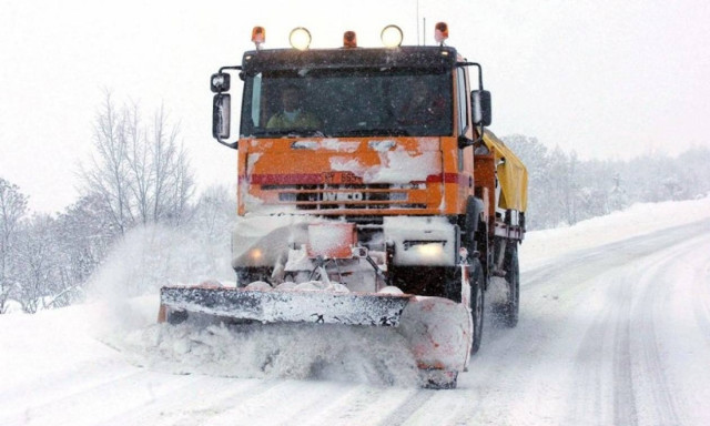 Χιόνια - Προσοχή! Η Τροχαία προειδοποιεί: Αυτοί οι δρόμοι είναι κλειστοί - Πού χρειάζονται αλυσίδες