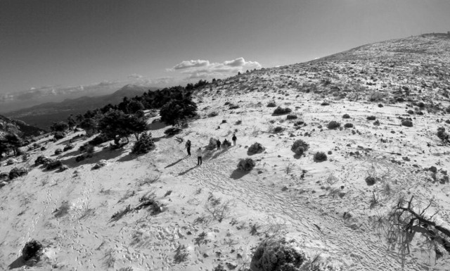 Κακοκαιρία LIVE: Συναγερμός στην Κρήτη - Εγκλωβίστηκε οδηγός