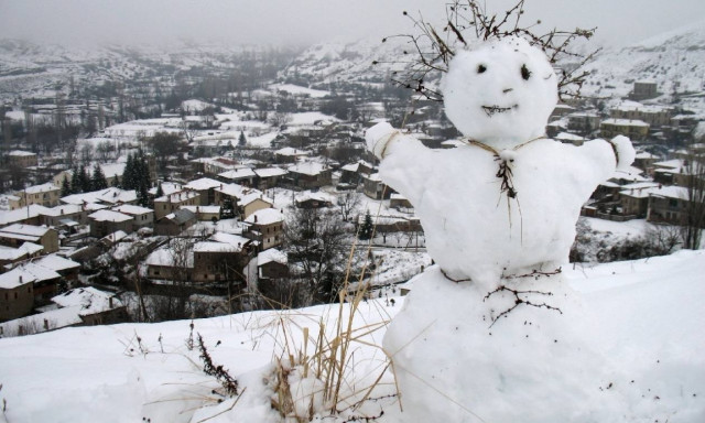 Καιρός Live – Οι μετεωρολόγοι προειδοποιούν για νέα μετεωρολογική «βόμβα»: Πού και πότε θα «σκάσει»
