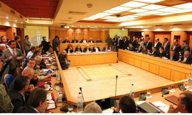 Καιρός-ΚΕΔΕ: Επίθεση στον Μουζάλα για τις συνθήκες διαβίωσης των προσφύγων