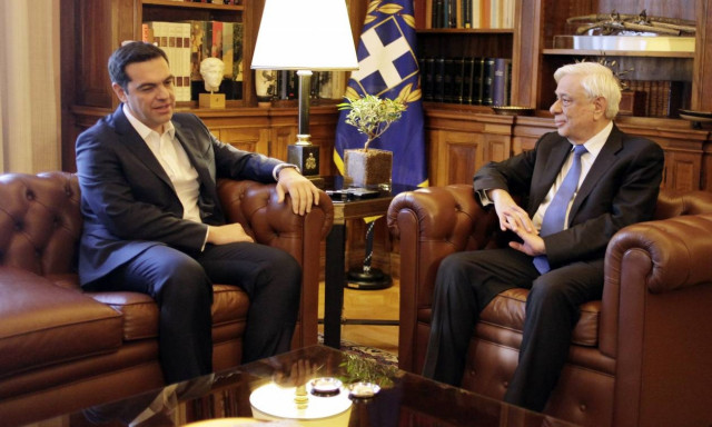 Κυπριακό - Ηχηρό μήνυμα Παυλόπουλου: Εκπτώσεις στην κυριαρχία της Κύπρου δεν νοούνται (vids)