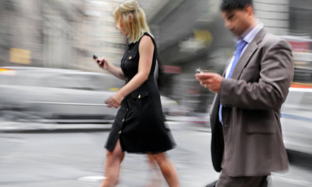 Πρωτοποριακό: Το βάδισμά σου μπορεί να αποτελέσει το αυτόματο password για το κινητό σου