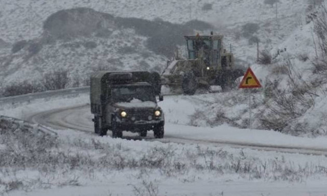 Στρατιωτική θητεία: Τι θα γίνει με τους φαντάρους που εγκλωβίστηκαν στα χιόνια