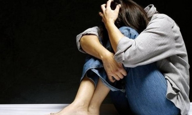 Βρήκαν στον κόλπο ανήλικης τρία διαφορετικά σπέρματα! Το γιατί θα σας σοκάρει ακόμα περισσότερο ()