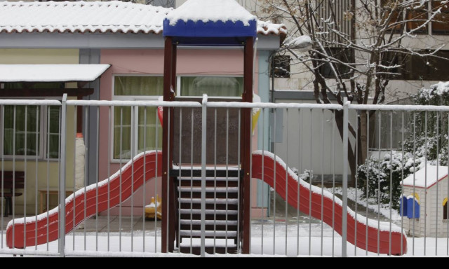 Καιρός ΤΩΡΑ: Τα κλειστά σχολεία αύριο, Τετάρτη (11/01) σε όλη την Ελλάδα (ΛΙΣΤΑ)