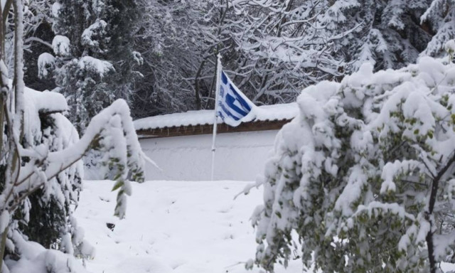 Heavy snowfall and extremely low temperatures on Wednesday (11/01) in northern and central Greece