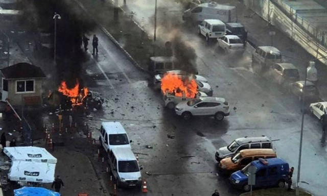 Τουρκία: Ανάληψη ευθύνης για τη βομβιστική επίθεση στη Σμύρνη (Vid)