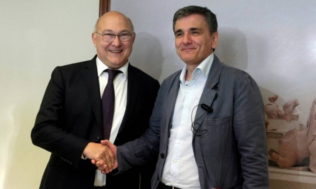 «Ο Τσακαλώτος ξαναπήρε το ραβδί του προσκυνητή» – «Καμπανάκι» από Σαπέν για την αξιολόγηση