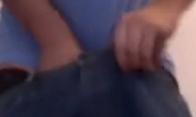 Ακατάλληλο βίντεο: Αυτό είναι το sex tape που «καίει» διάσημο παίκτη του Big Brother!