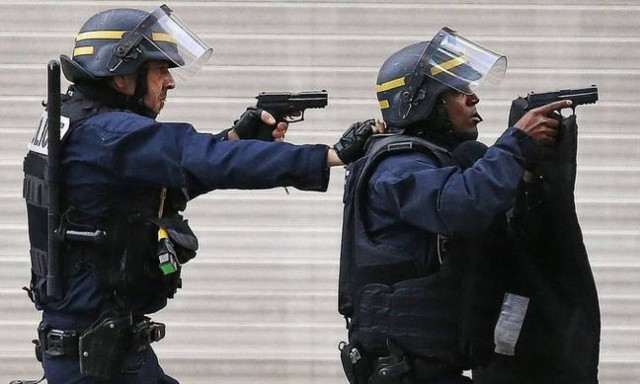 Police investigate shooting reported near Glasgow school