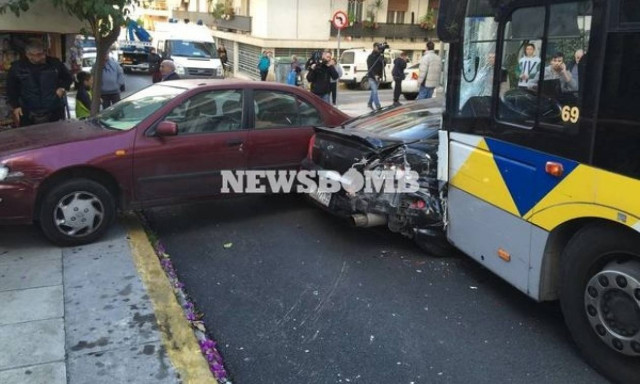 Πειραιάς: Υπέκυψε το θύμα της τρελής πορείας του λεωφορείου - Το ξέσπασμα της γυναίκας του (vid)