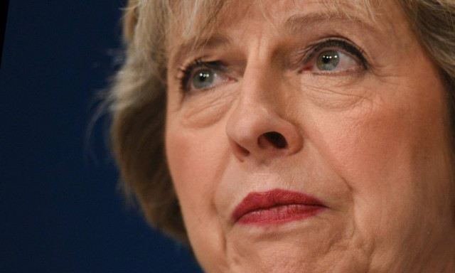 To Brexit μόλις έγινε επίσημο! Οριστική έξοδο της Βρετανίας από την ΕΕ ανακοίνωσε η Τερέζα Μέι