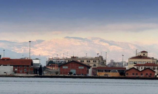 Καιρός Σήμερα: Με νέα πτώση της θερμοκρασίας η Παρασκευή - Δείτε πού θα χιονίσει (pics)