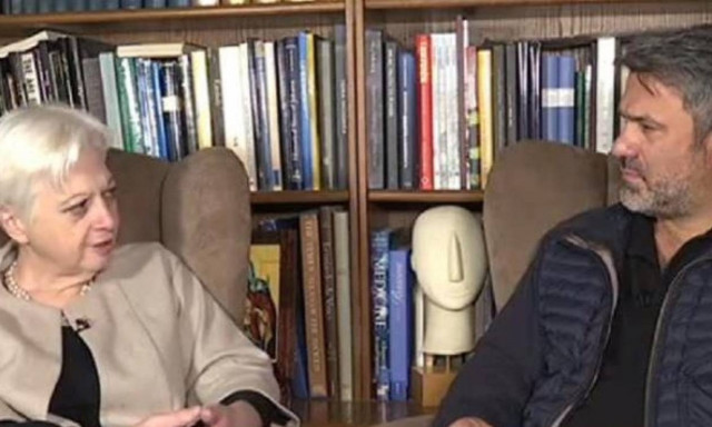 Θεοχάρους: Μας ενημέρωναν με χαρτάκια κάτω από τις πόρτες του ξενοδοχείου (vid)