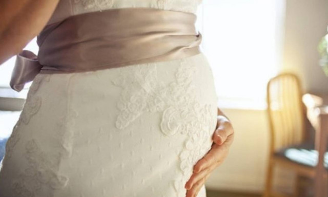 Συμβουλές γάμου για νύφες με φουσκωμένη κοιλίτσα