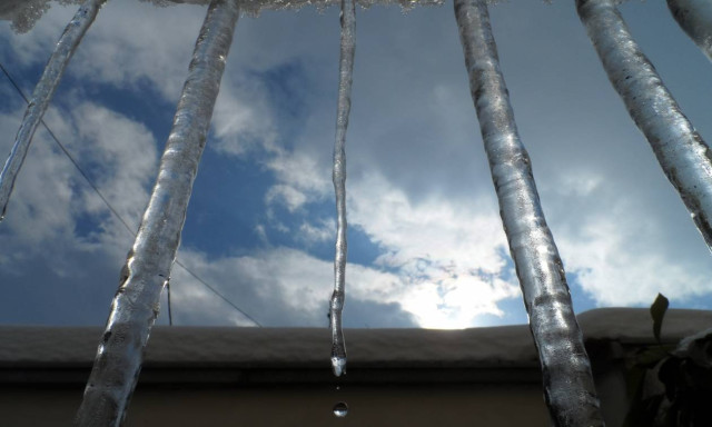 Cold, wet weather forecast on Monday