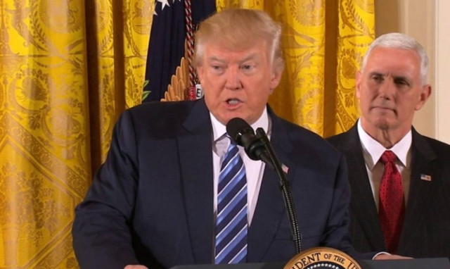 ΗΠΑ: Ο Τραμπ ακυρώνει τη συμφωνία TPP