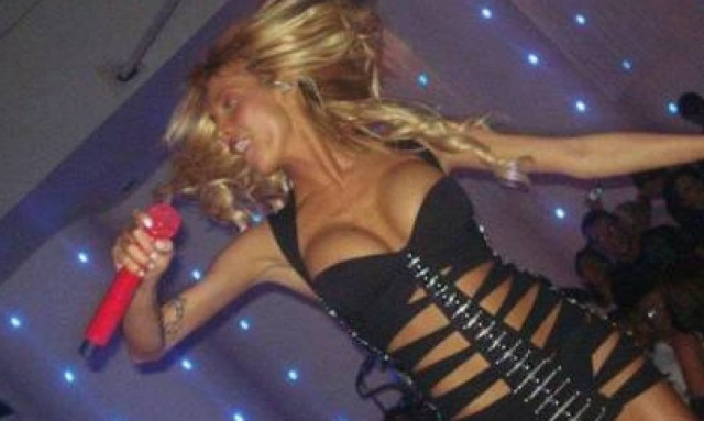 Αγραμματοσύνη ή ηλιθιότητα;