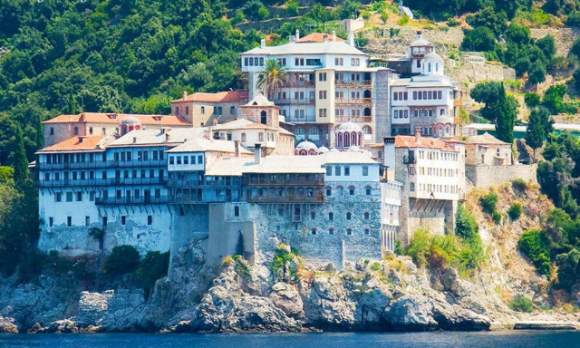 Συναγερμός στο Άγιον Όρος: Έρευνες για τον εντοπισμό δόκιμου μοναχού