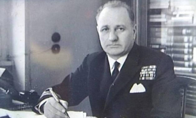 «Έφυγε» ο Έλληνας ήρωας της απόβασης στη Νορμανδία Ναύαρχος Γρηγόρης Παυλάκης