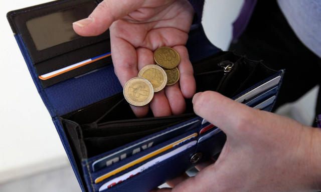 Διπλό «χτύπημα» σε φορολογουμένους: Εφορία και Ταμεία οι μεγάλοι τους «εχθροί»!