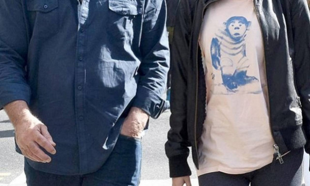 Γνωστό ζευγάρι με μεγάλη διαφορά ηλικίας απέκτησε το πρώτο του παιδί