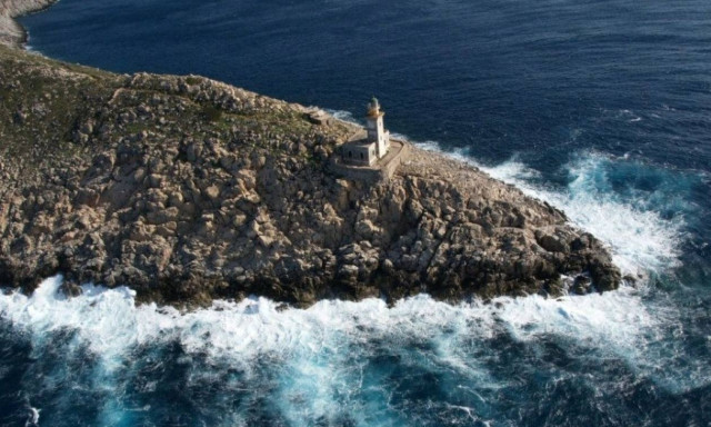 Coast Guard searching for missing seaman off Cape Tenaro