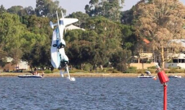 Αυστραλία: Σοκαριστικά βίντεο από συντριβή υδροπλάνου με νεκρούς