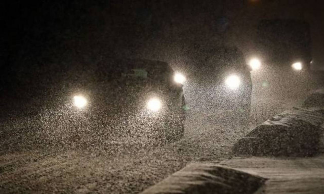 Χιόνια στην Αθήνα – Ξεκίνησε η χιονόπτωση στα βόρεια προάστια