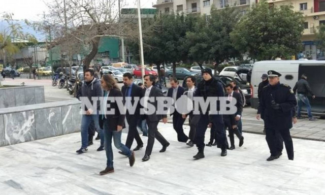 Τουρκία: Ένταλμα σύλληψης σε βάρος των στρατιωτικών και «πυρά» κατά της Ελλάδας