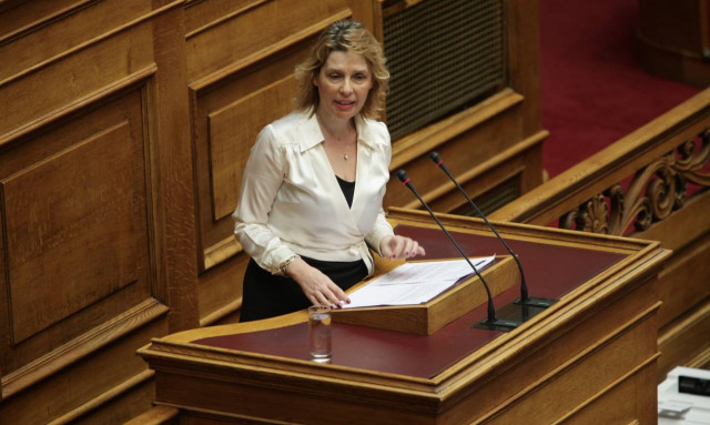 Παπακώστα: Οι συνταξιούχοι πληρώνουν την «ισχυρή» χρηματοδότηση στην Υγεία