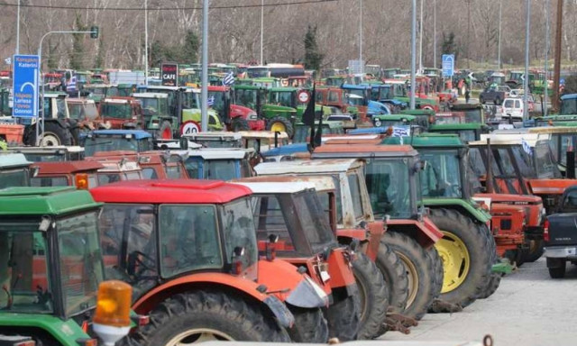 Μπλόκα αγροτών 2017: Αυτοί οι δρόμοι κλείνουν σήμερα - Όλες οι αγροτικές κινητοποιήσεις