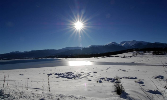 Καιρός: Ήλιος με... δόντια σήμερα Σάββατο - Πότε επιστρέφουν τα χιόνια