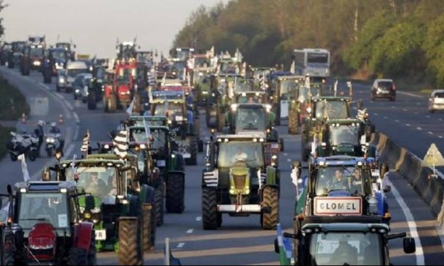 Μπλόκα αγροτών: Στο «χορό» των κινητοποιήσεων οι αγρότες της ανατολικής Θεσσαλονίκης