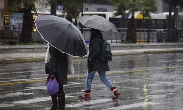 Καιρός ΕΜΥ: Βροχές και ασθενείς χιονοπτώσεις την Τρίτη - Αναλυτική πρόγνωση