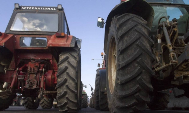 Μπλόκα αγροτών 2017: Ποιοι δρόμοι θα κλείσουν σήμερα και πότε (ΣΥΝΕΧΗΣ ΕΝΗΜΕΡΩΣΗ)