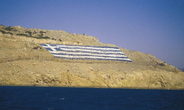 Ίμια: Οι Τούρκοι στήνουν ύπουλα παιχνίδια πολέμου στο Αιγαίο