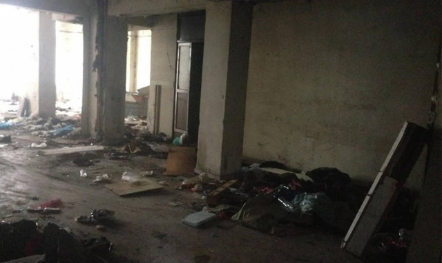 Τραγικός θάνατος στο κέντρο της Αθήνας: Έκλεψε, προσπάθησε να κρυφτεί και πνίγηκε σε φρεάτιο