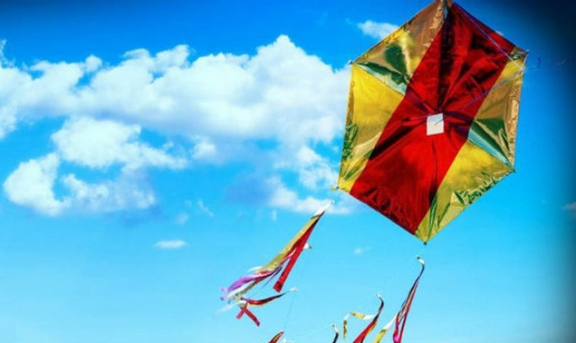 Καθαρά Δευτέρα και Τσικνοπέμπτη 2017: Δείτε πότε «πέφτουν»