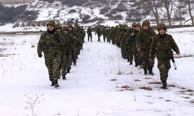 Στρατός ξηράς: Εκπαίδευση Νεοσυλλέκτων στην ΠΕ XVI M/K ΜΠ (pics)
