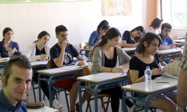 Πανελλήνιες 2017: Μείωση του αριθμού των εισακτέων ζητούν οι πρυτάνεις
