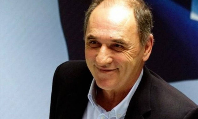 Μας τρολάρει ο Σταθάκης: Θα συνεχίσετε να πληρώνετε τους λογαριασμούς σας σε ευρώ