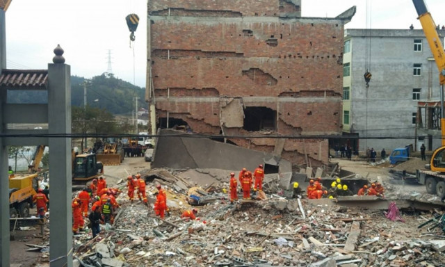 Κίνα: Επτά νεκροί από κατάρρευση πολυκατοικίας