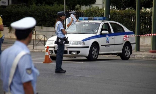 Μεγάλη επιχείρηση της Τροχαίας: Σε ένα βράδυ πήρε 307 πινακίδες και 273 διπλώματα!