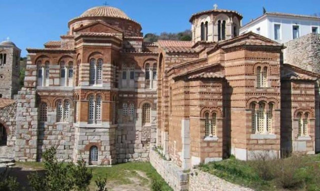 Εορτάζει σήμερα η Αγιά Σοφιά της Ρούμελης