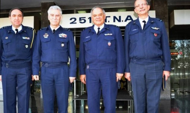 Επίσκεψη Αρχηγού ΓΕΑ στο 251ΓΝΑ (pics)