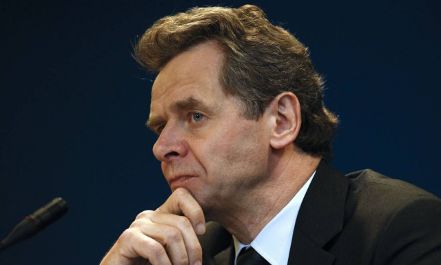 Επιμένει ο Τόμσεν για αφορολόγητο και συντάξεις: Πρέπει να εφαρμοστούν επώδυνες μεταρρυθμίσεις