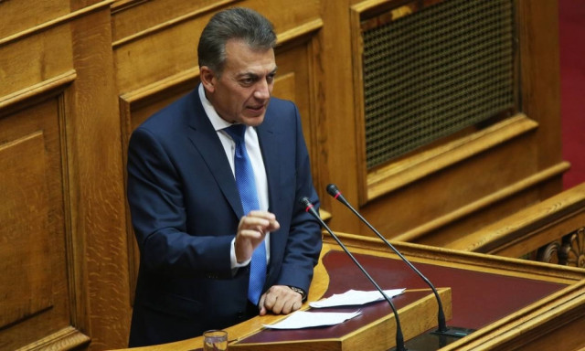 Βρούτσης προς κυβέρνηση: Αποσύρετε εδώ και τώρα τη διάταξη για τα μπλοκάκια